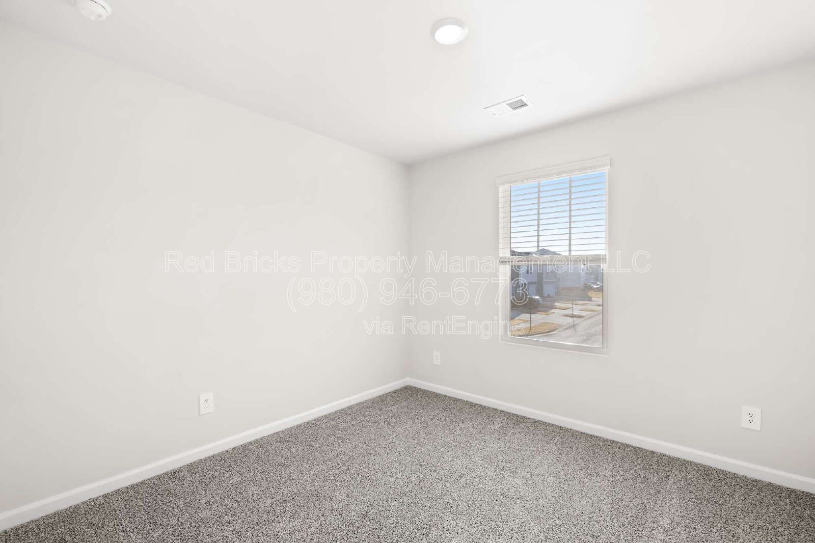 Like-New 3BR Townhome in Georgetown Crossing – Available July 1st! property image