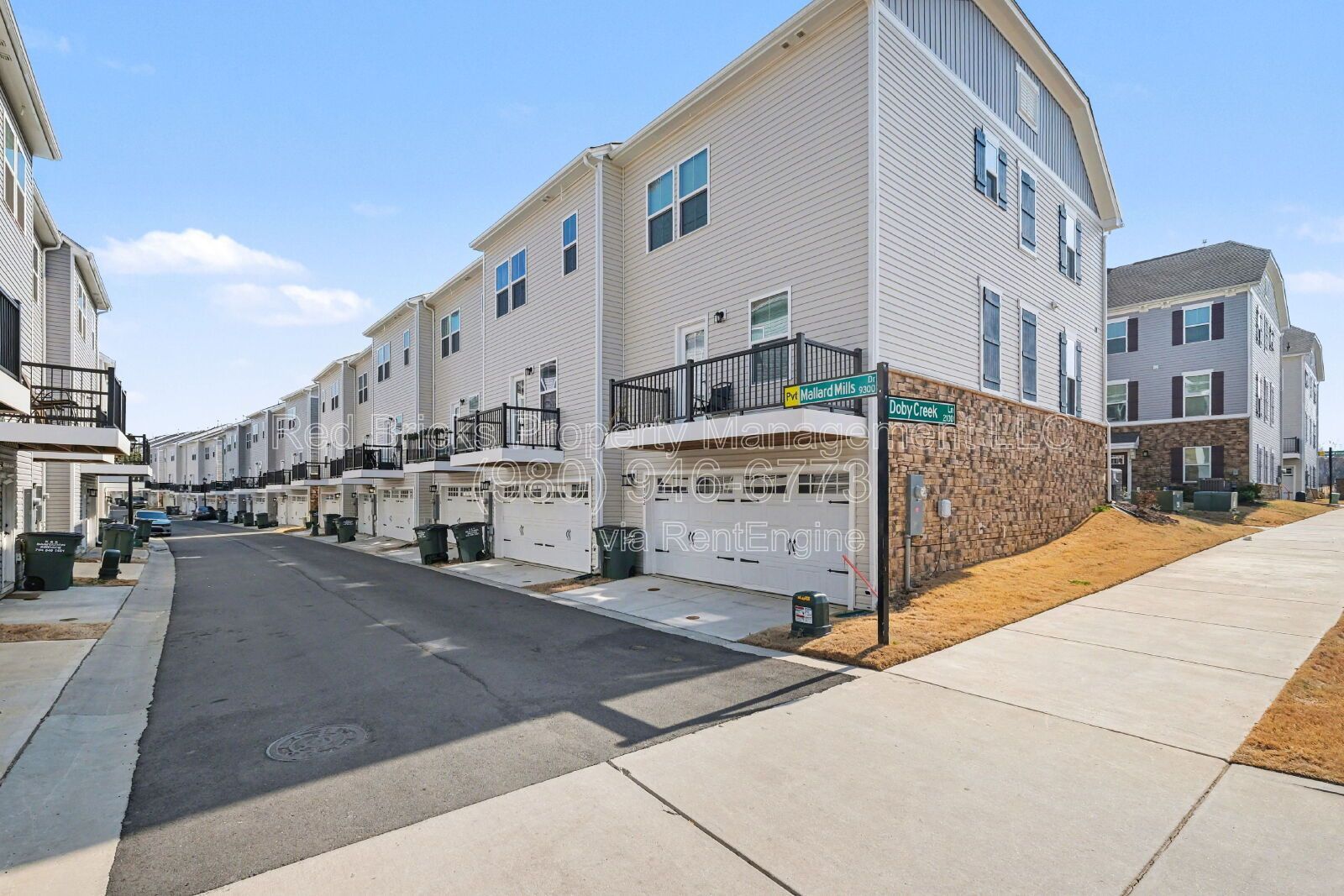 Modern 4BR Townhome with Garage & Deck – Available Now! property image