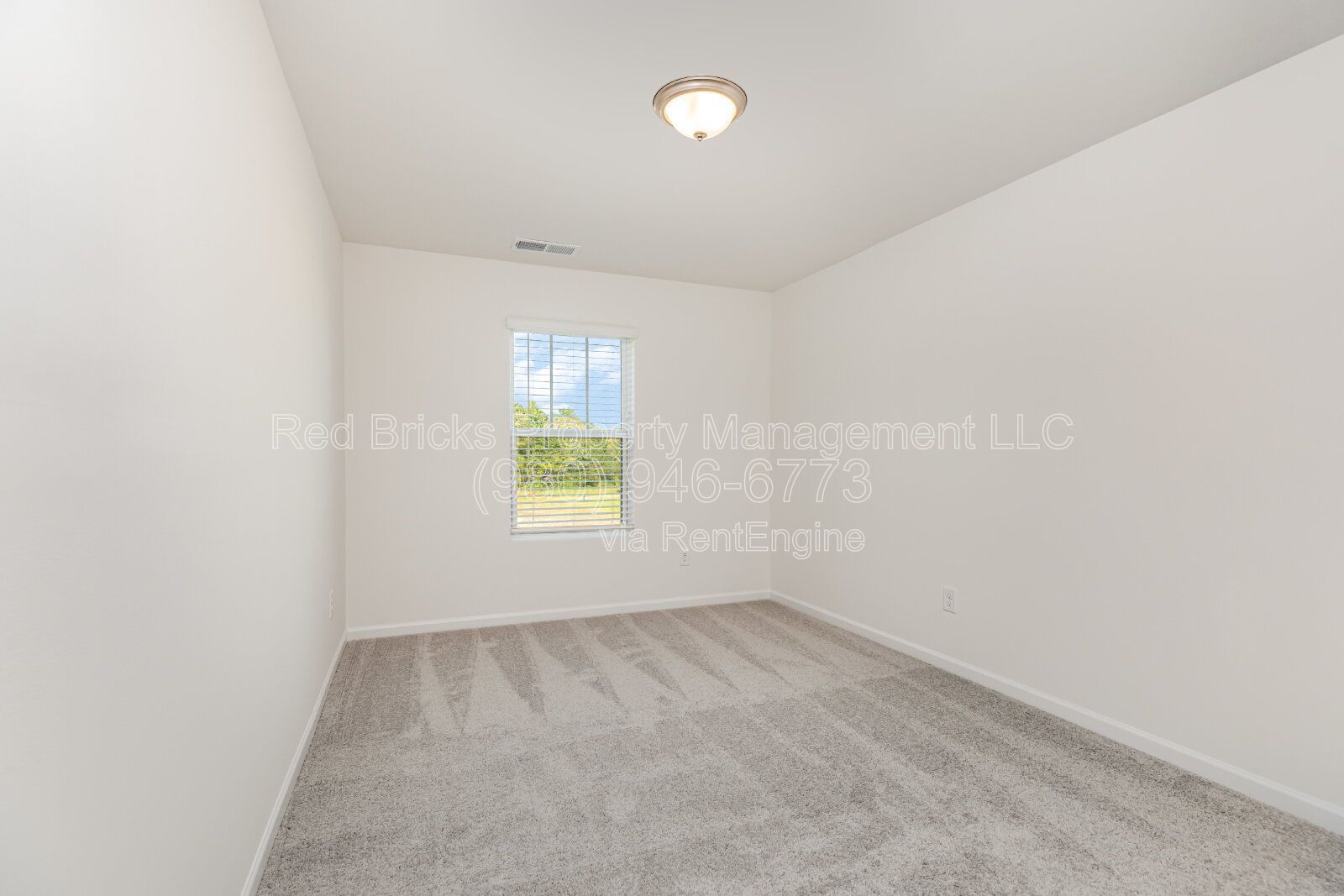 Modern 3BR Townhome in Aberdeen – Available June 26! property image