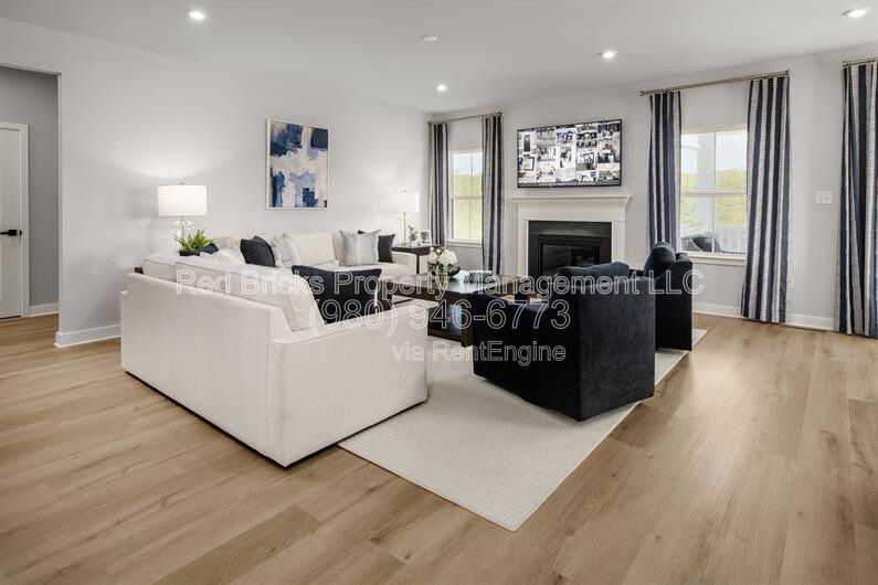 Like-New 5BR Home in Cottage Green – Available July 1st! property image