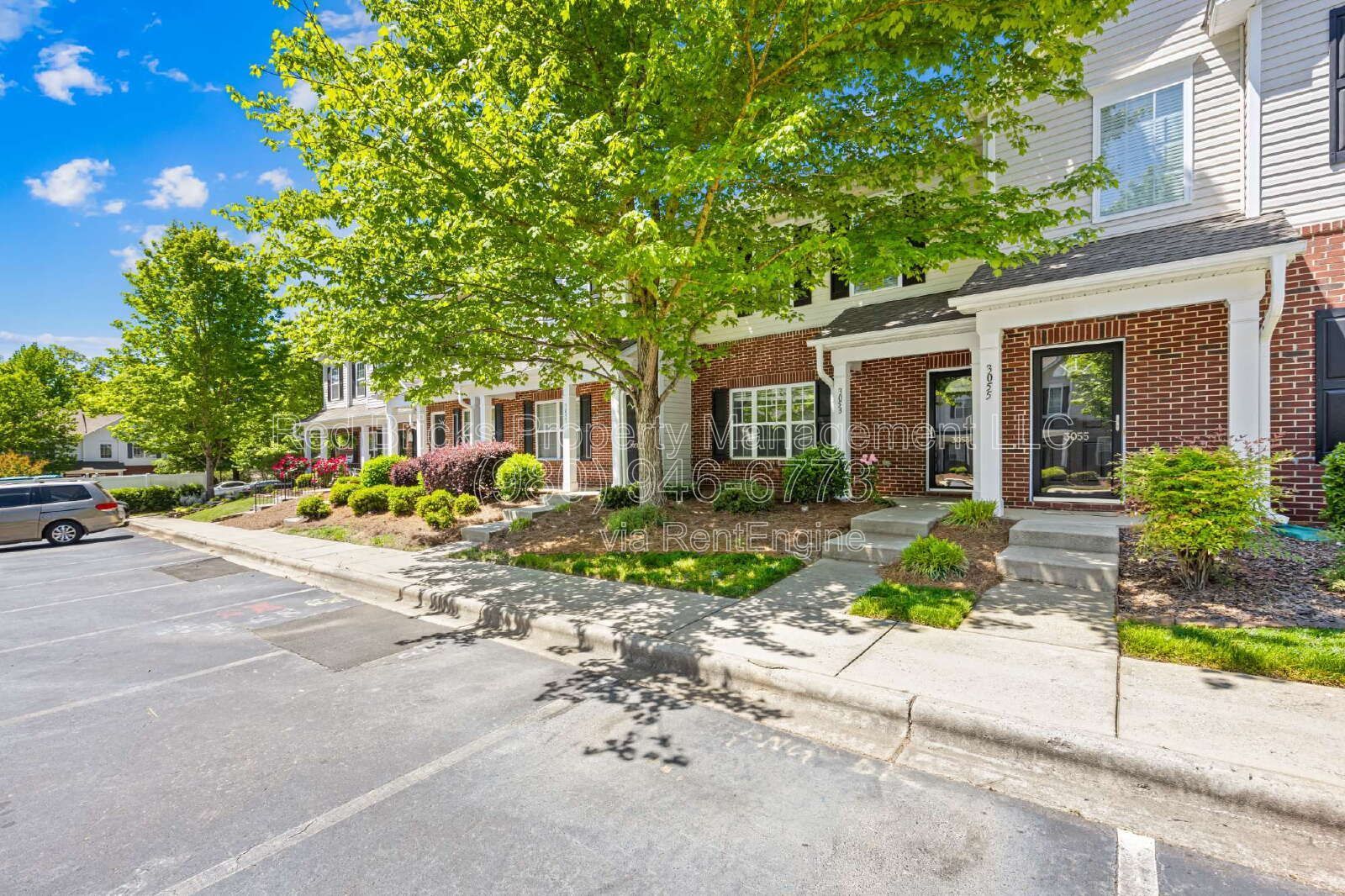 Stylish End-Unit Townhome Near Uptown – Available June 16! property image