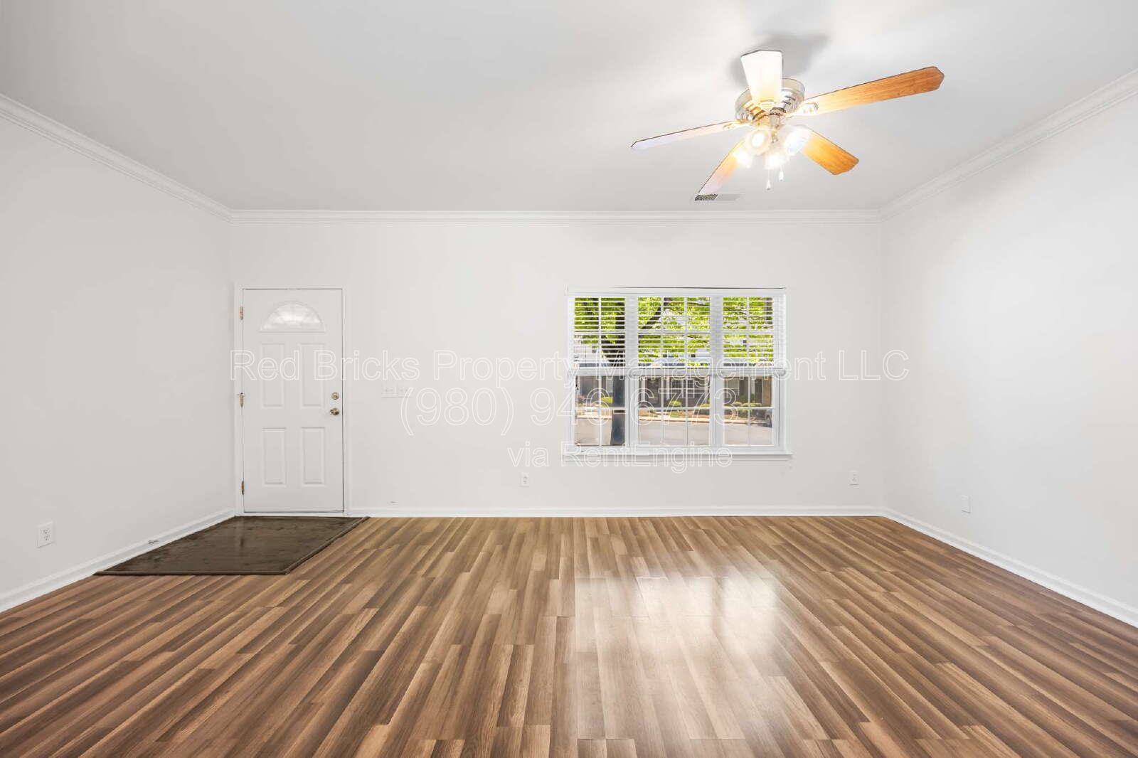 Stylish End-Unit Townhome Near Uptown – Available June 16! property image