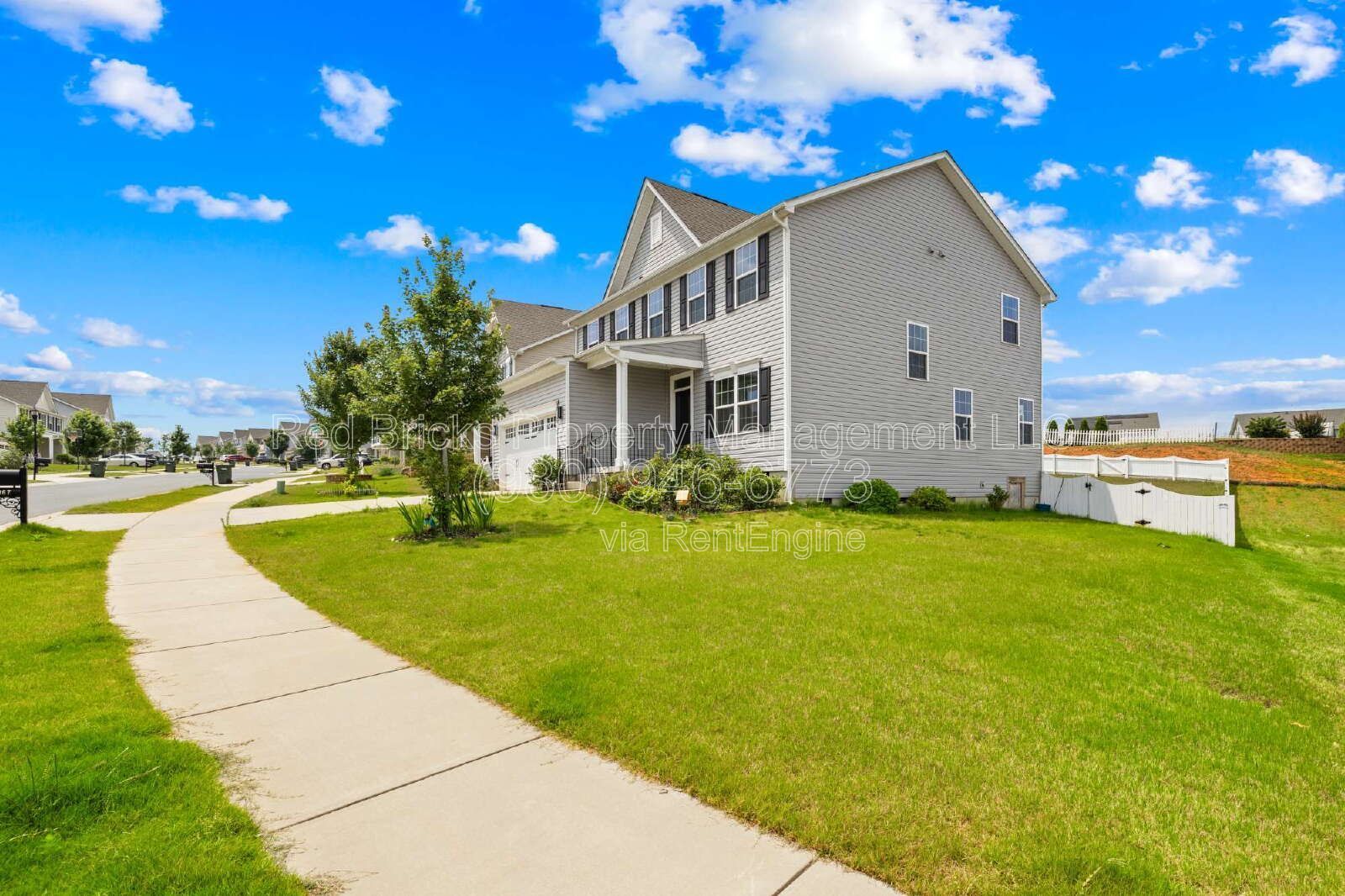 Like-New 2-Story Home in The Mills at Rocky River! property image