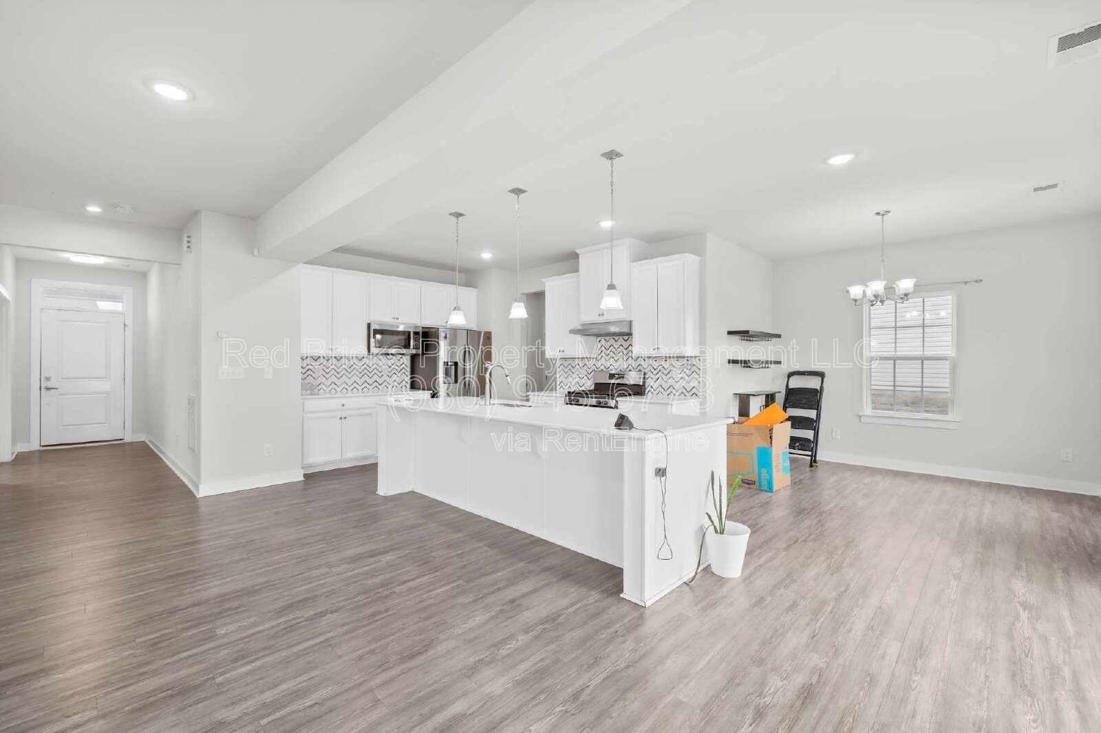 Like-New 2-Story Home in The Mills at Rocky River! property image