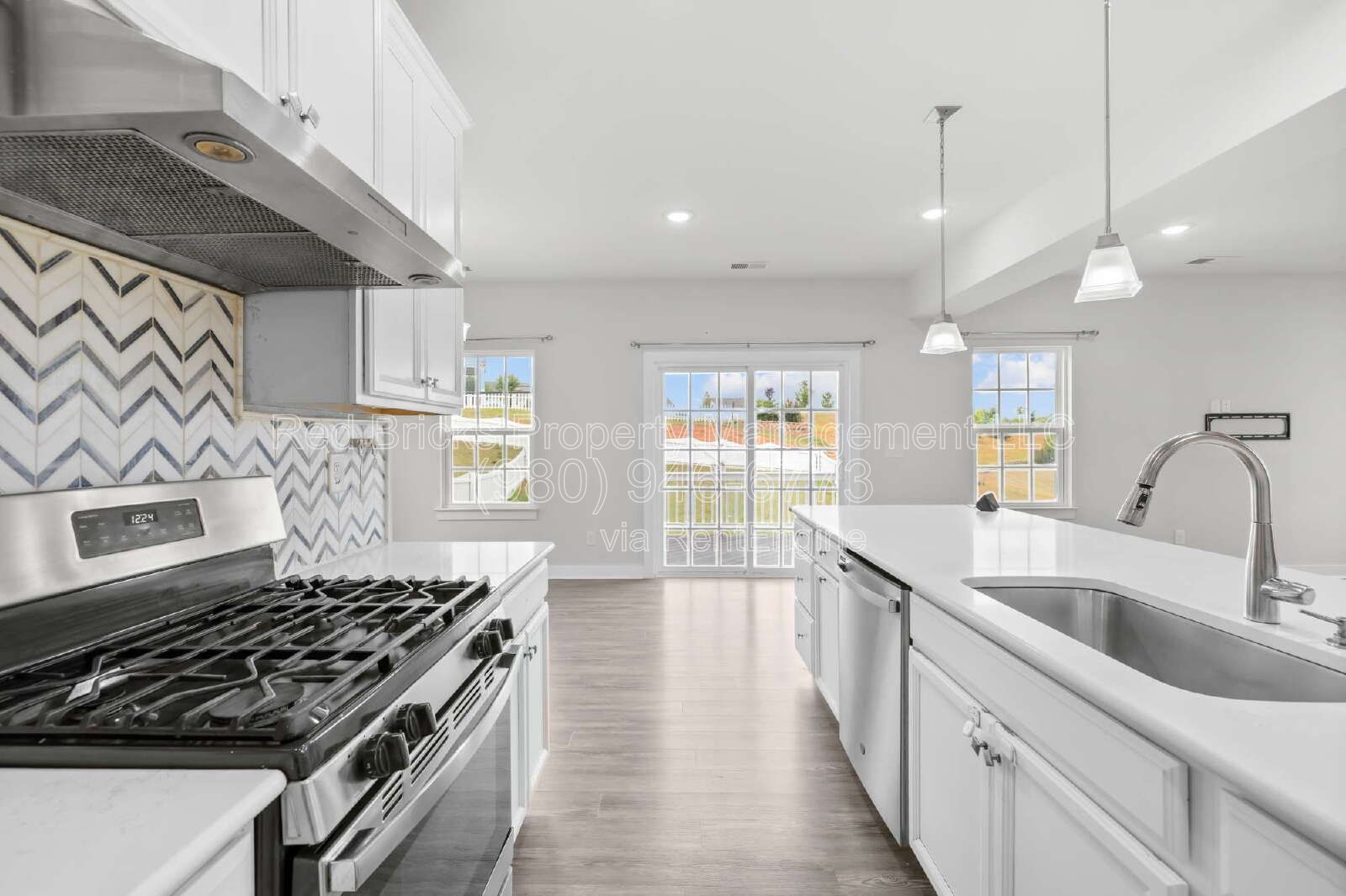 Like-New 2-Story Home in The Mills at Rocky River! property image