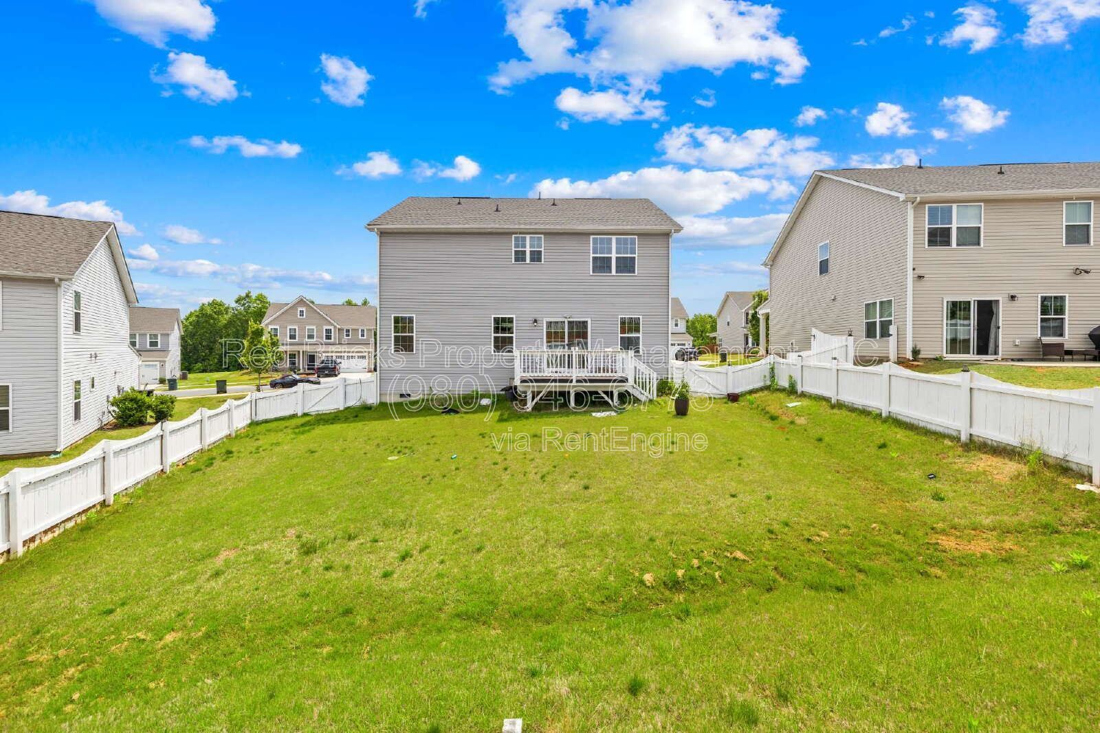 Like-New 2-Story Home in The Mills at Rocky River! property image