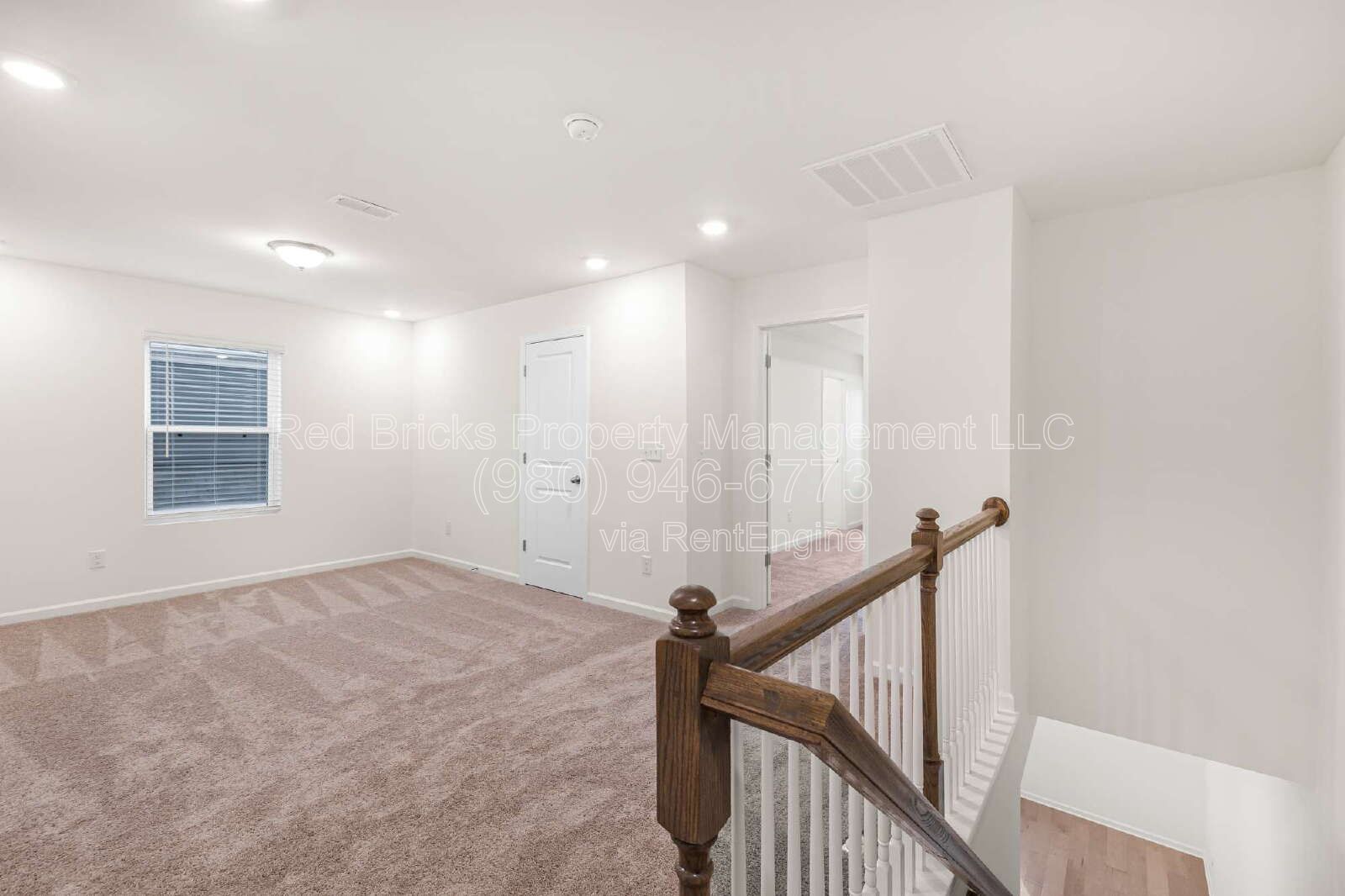 Like-New End-Unit Townhome | 3BR, 2-Car Garage | Available May 15 property image