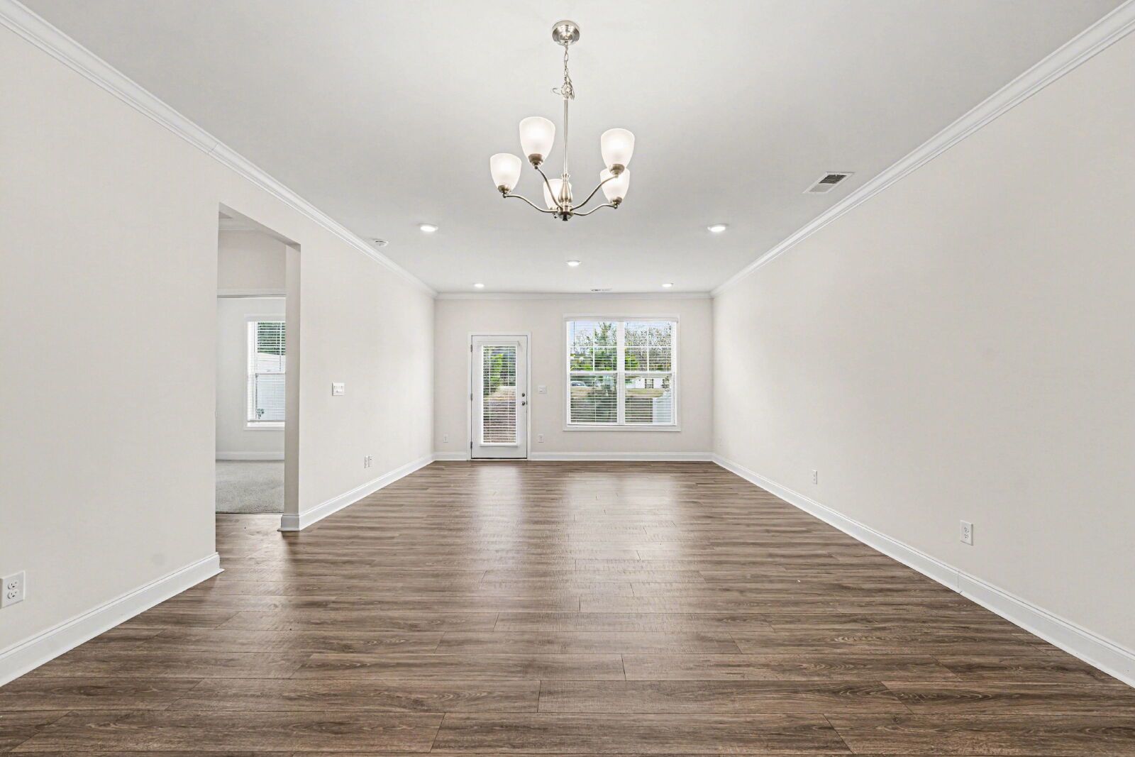 Like-New 4BR Townhome in Blackstone Bay – Available Now! property image