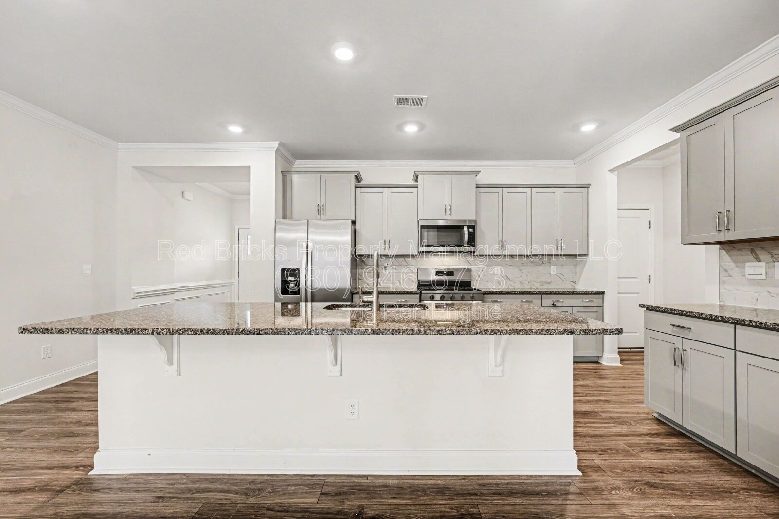Like-New 4BR Townhome in Blackstone Bay – Available Now! property image