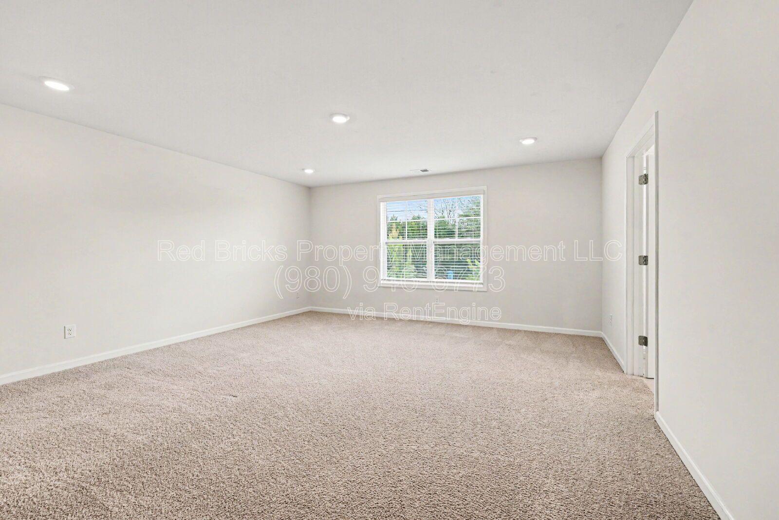 Like-New 4BR Townhome in Blackstone Bay – Available Now! property image