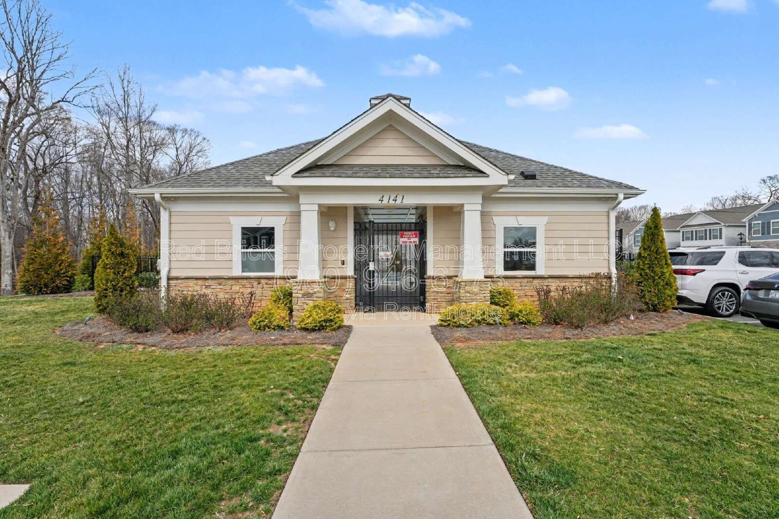 Like-New 4BR Townhome in Blackstone Bay – Available Now! property image