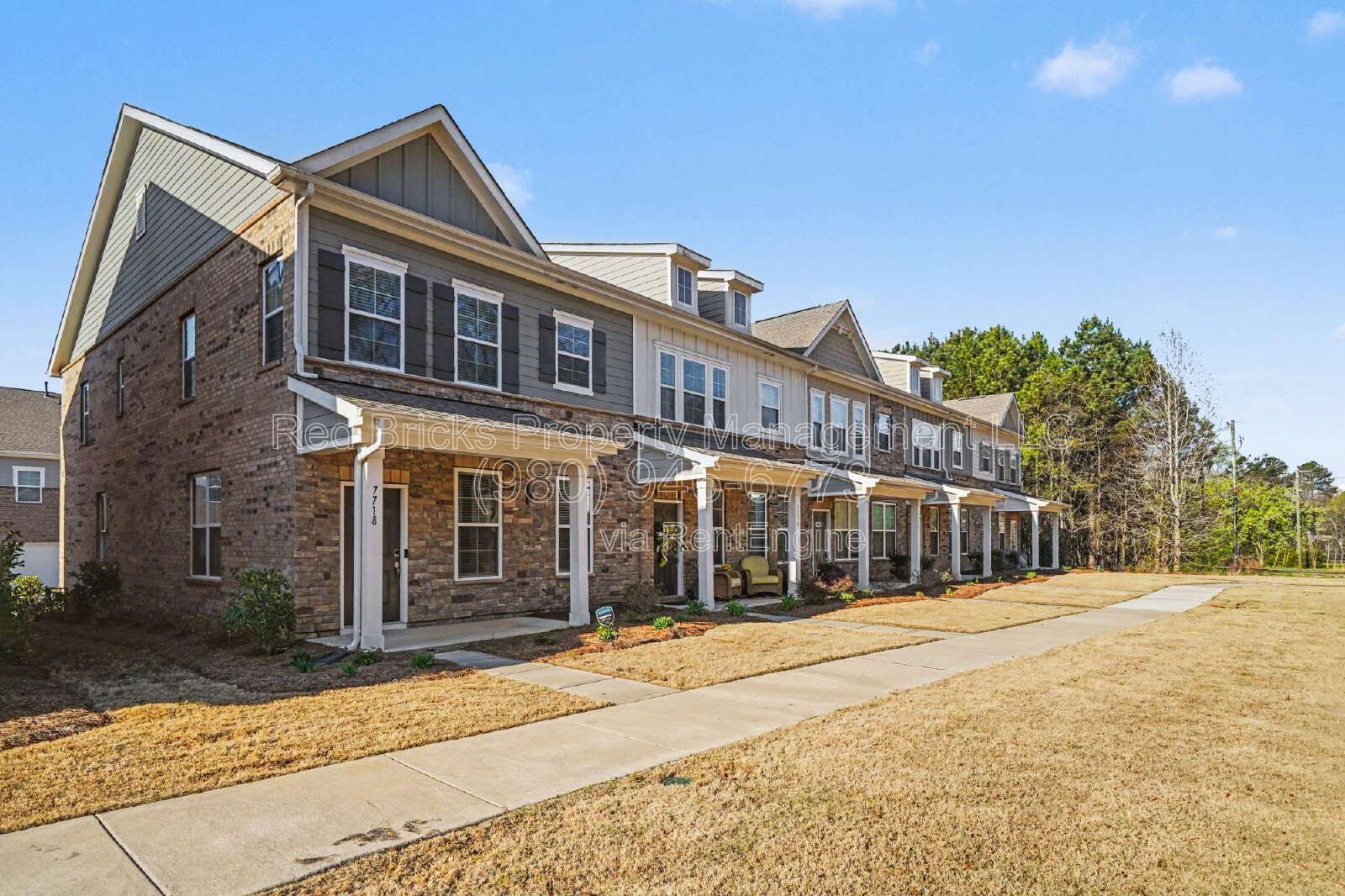 Like-New End-Unit Townhome in McEwen Village – Move-In Ready! property image