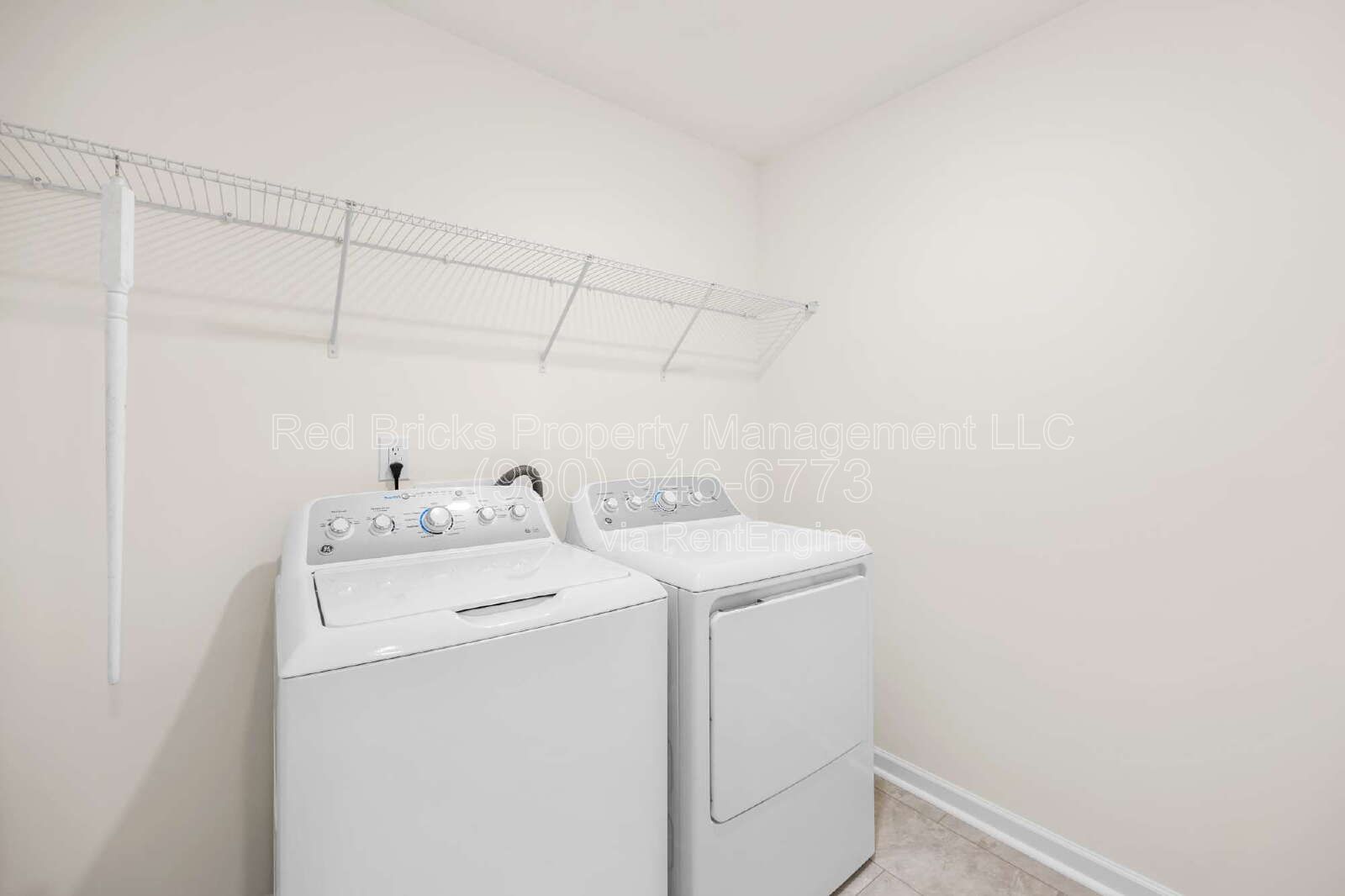 Modern Like-New 3BR Townhome in Secrest Landing! property image