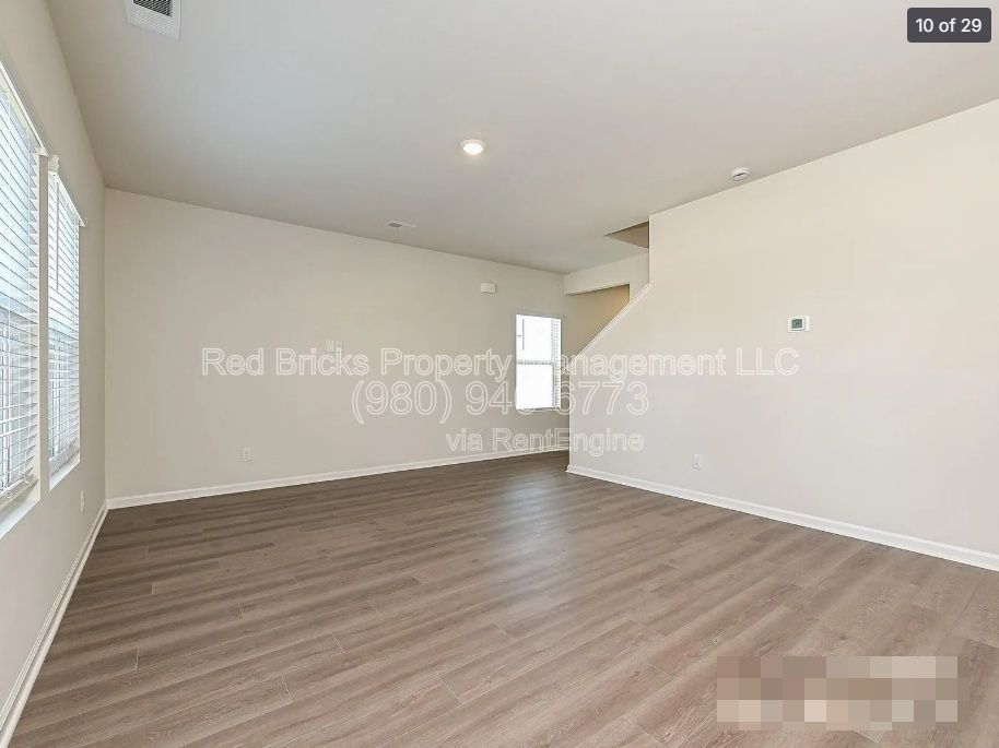 Like-New 3BR Home in Shepherds Landing – Modern Living Near Lake Norman! property image