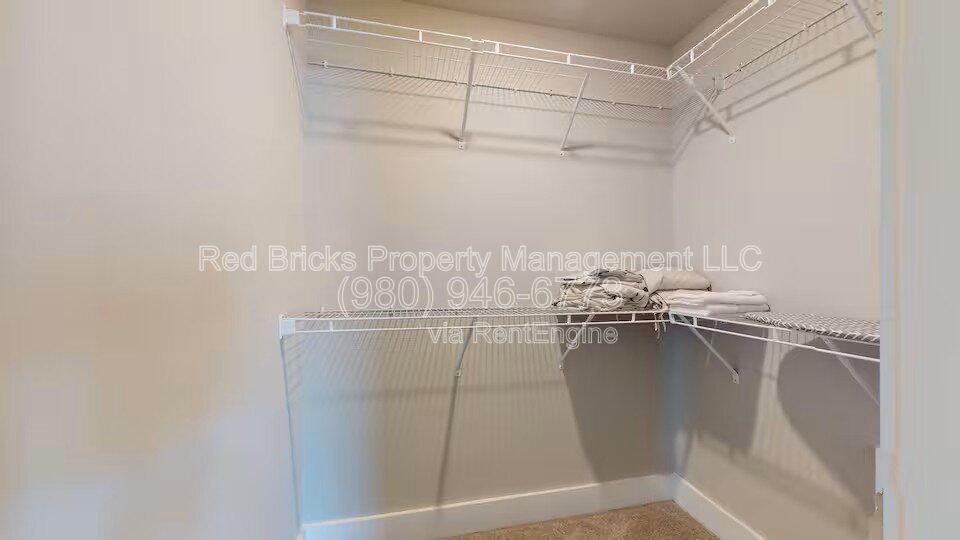 Modern 3-Story End Unit Near Uptown – Like New & Move-In Ready! property image