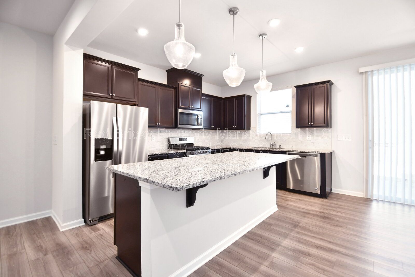 Like-New 2-Story Townhome Near UNCC – Prime Location & Modern Comfort! property image