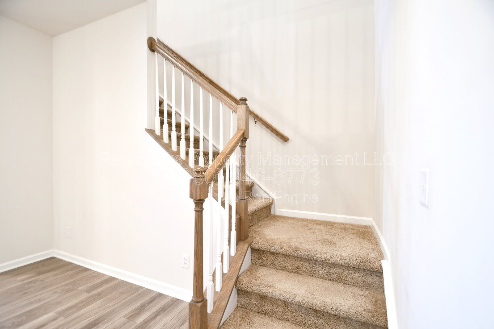 Like-New 2-Story Townhome Near UNCC – Prime Location & Modern Comfort! property image
