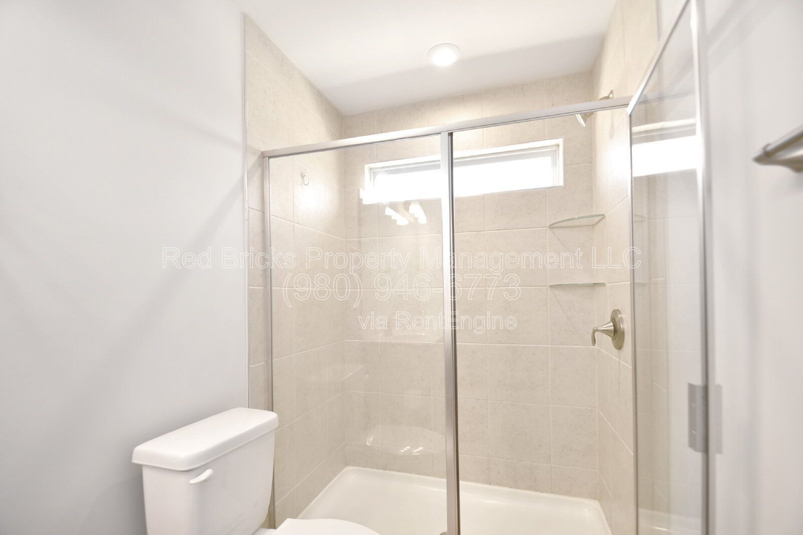 Like-New 2-Story Townhome Near UNCC – Prime Location & Modern Comfort! property image