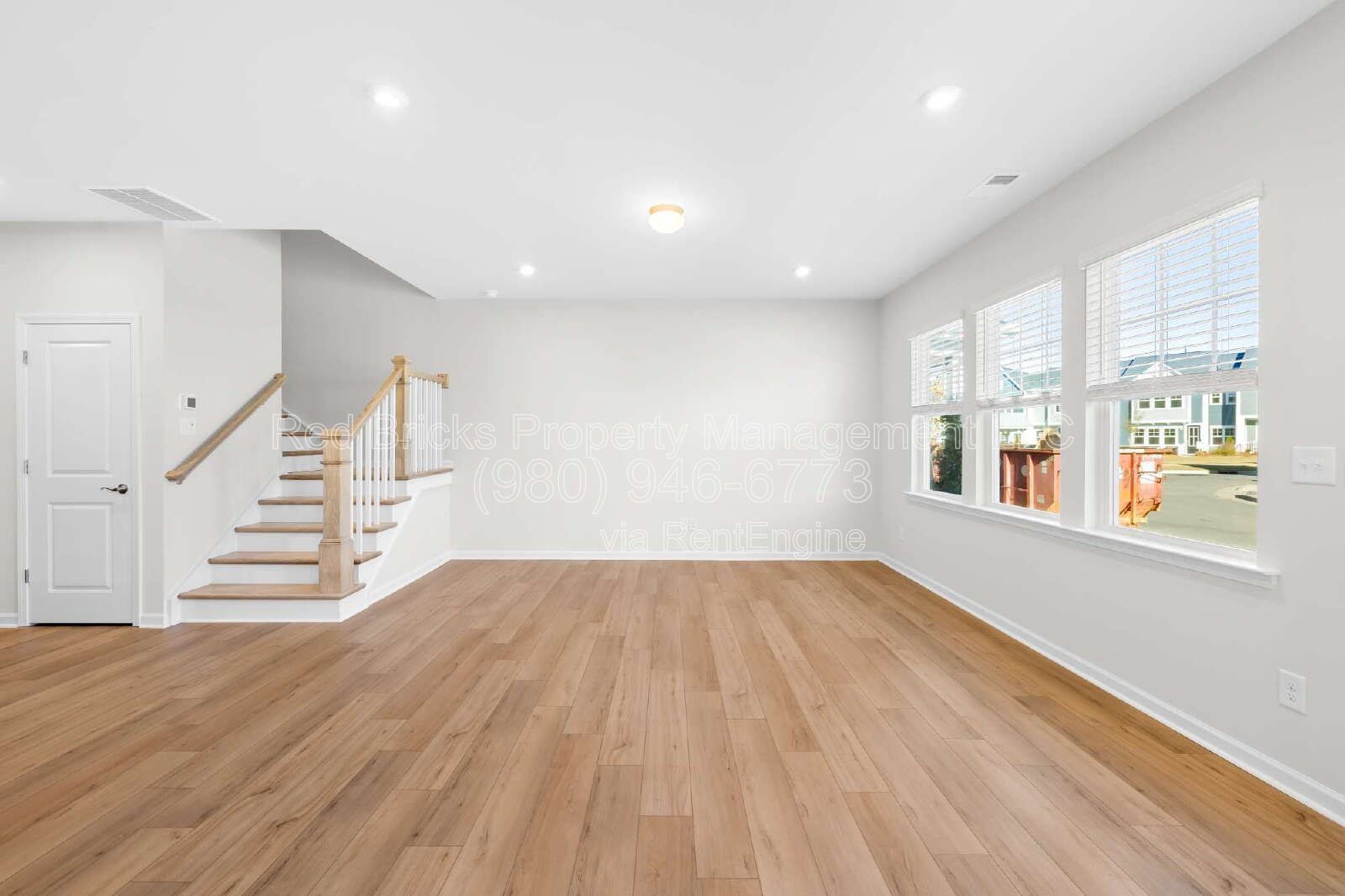 Stylish 2-Story Townhome with Loft & 2-Car Garage! property image