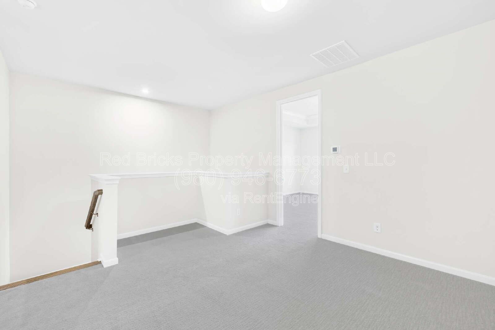 Stylish 2-Story Townhome with Loft & 2-Car Garage! property image