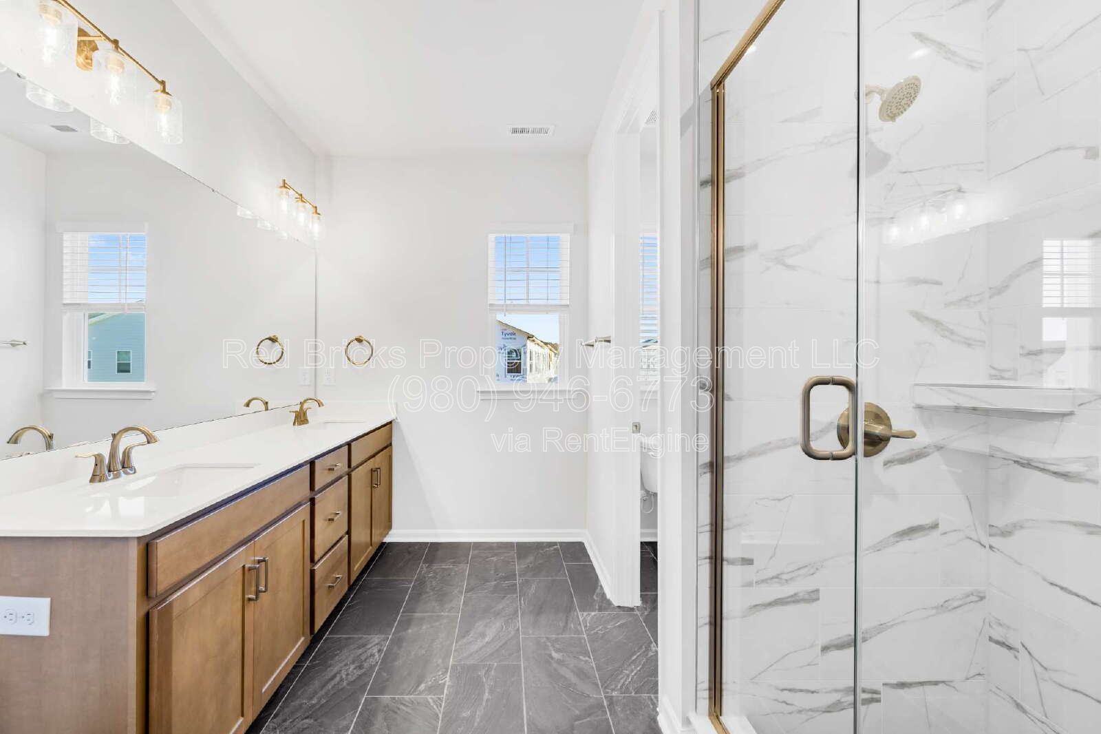 Stylish 2-Story Townhome with Loft & 2-Car Garage! property image