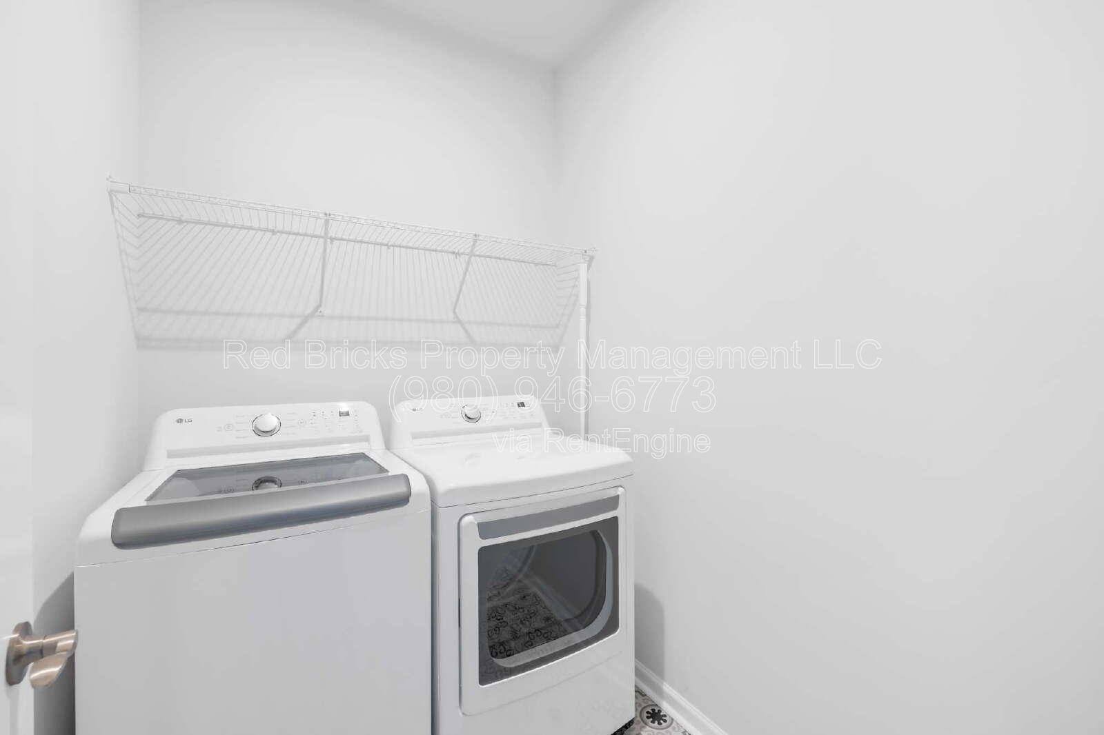 Stylish 2-Story Townhome with Loft & 2-Car Garage! property image
