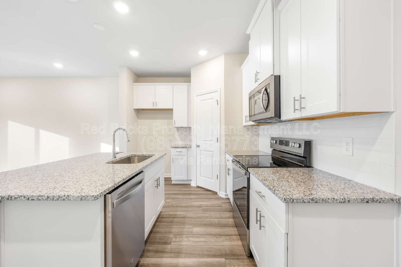 Like-New 3BR Townhome Near Georgetown Crossing – Available June 10th! property image