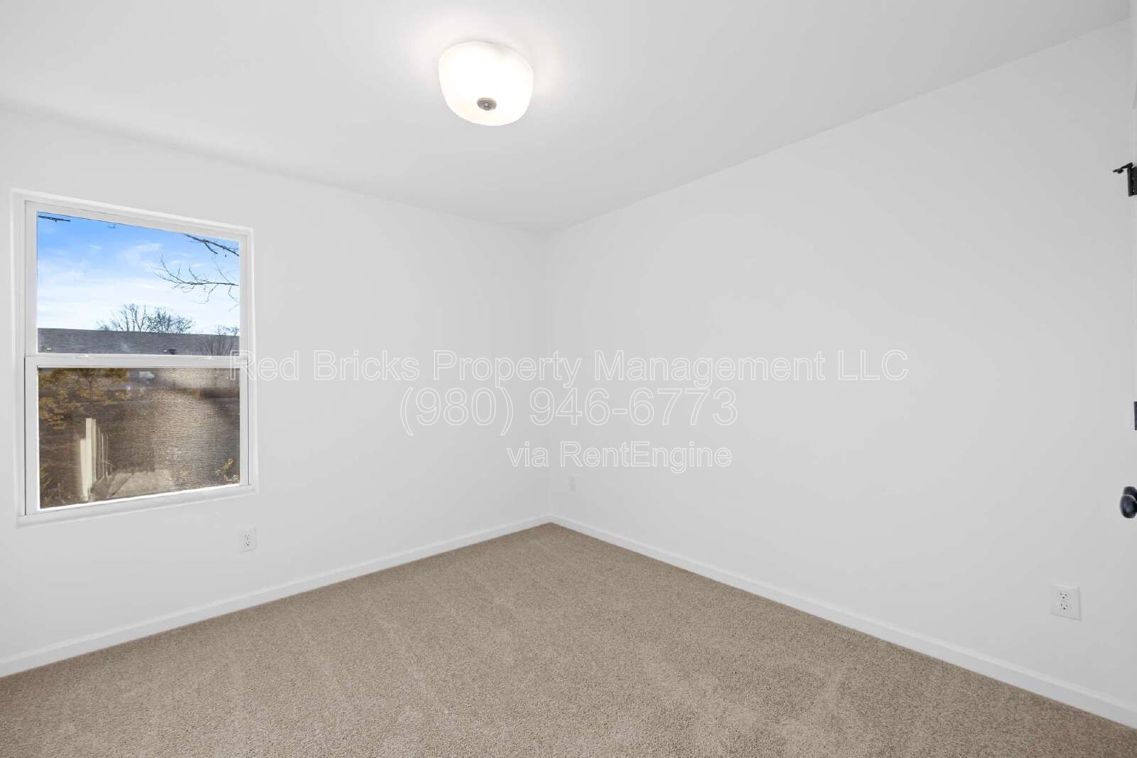 Like-New 3BR Townhome with Modern Finishes & Prime Location – Available June 16! property image