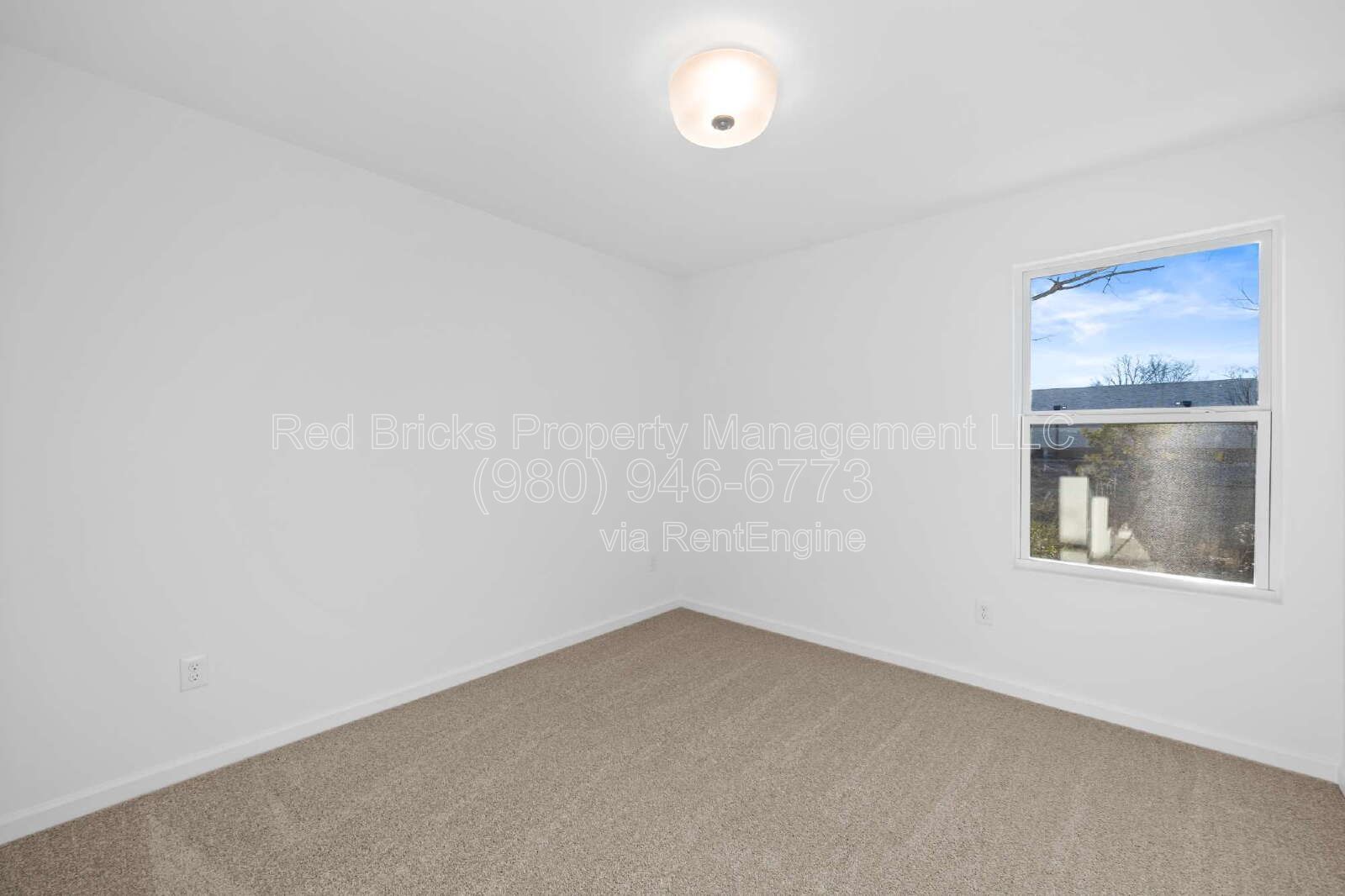 Like-New 3BR Townhome with Modern Finishes & Prime Location – Available June 16! property image