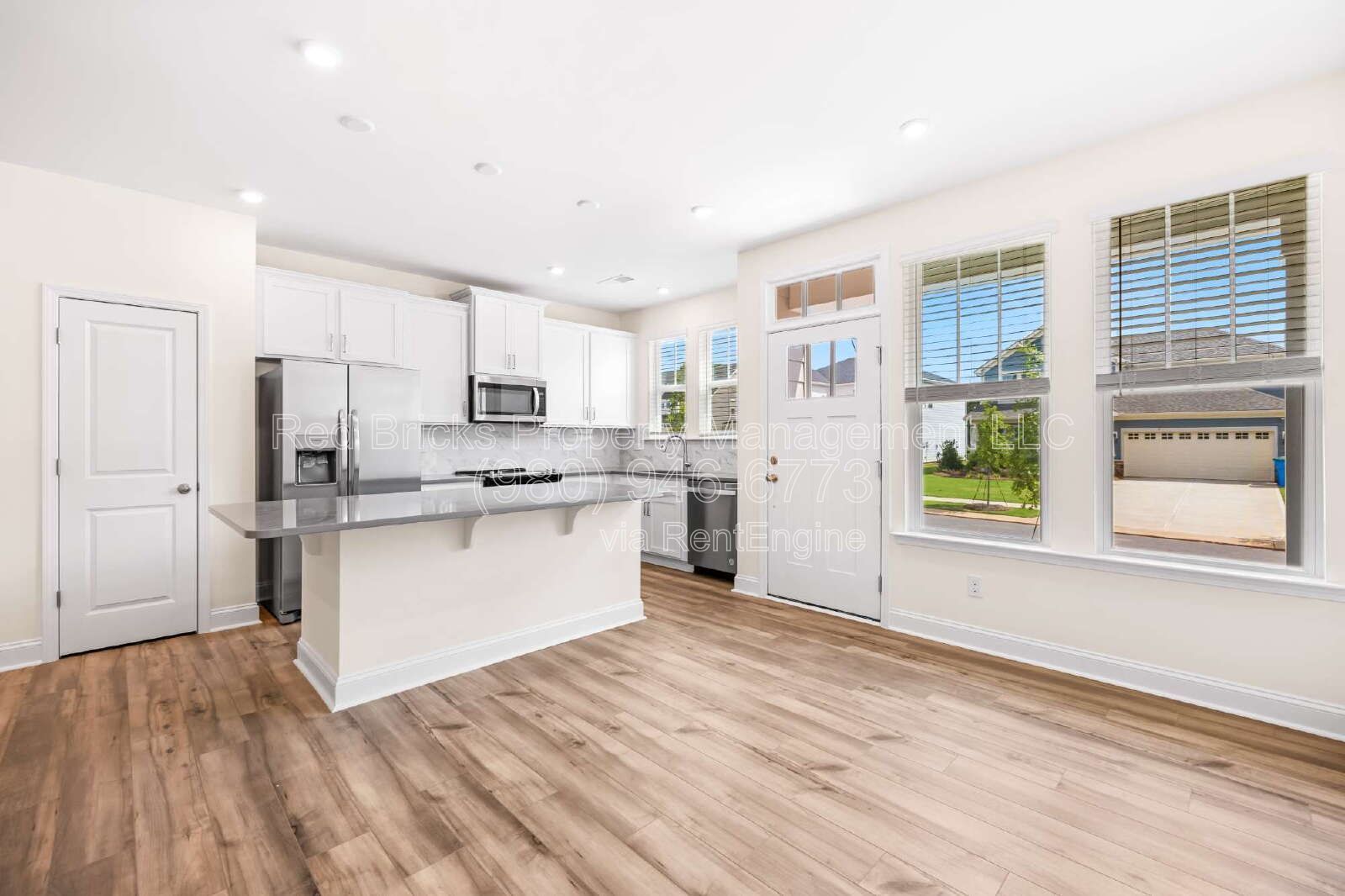 Like-New 3BR Townhome in Smith Farm – Available May 15! property image