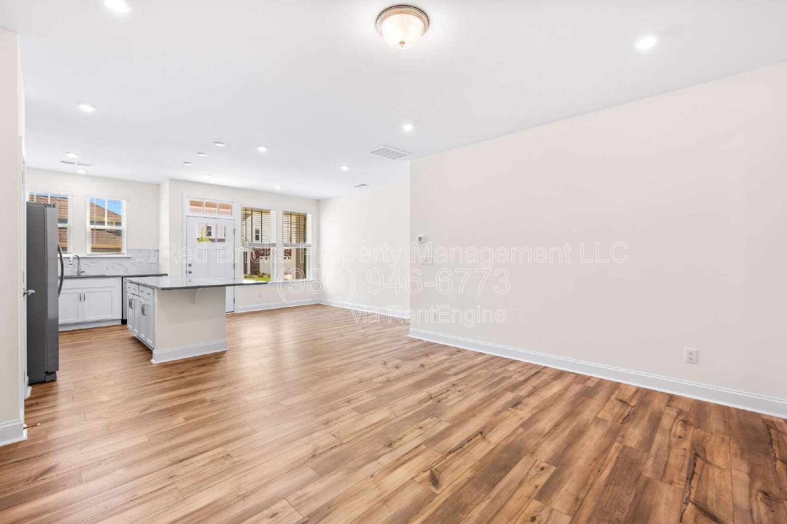 Like-New 3BR Townhome in Smith Farm – Available May 15! property image