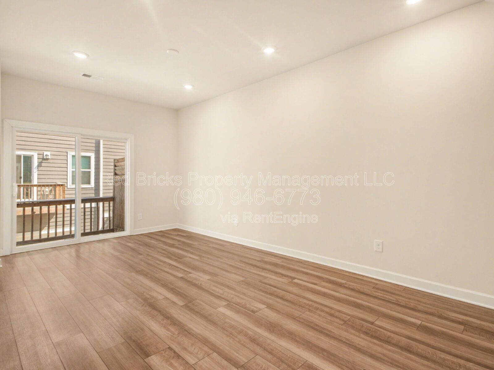 Modern 4BR City Park Townhome with Garage & Deck – Move-In Ready! property image