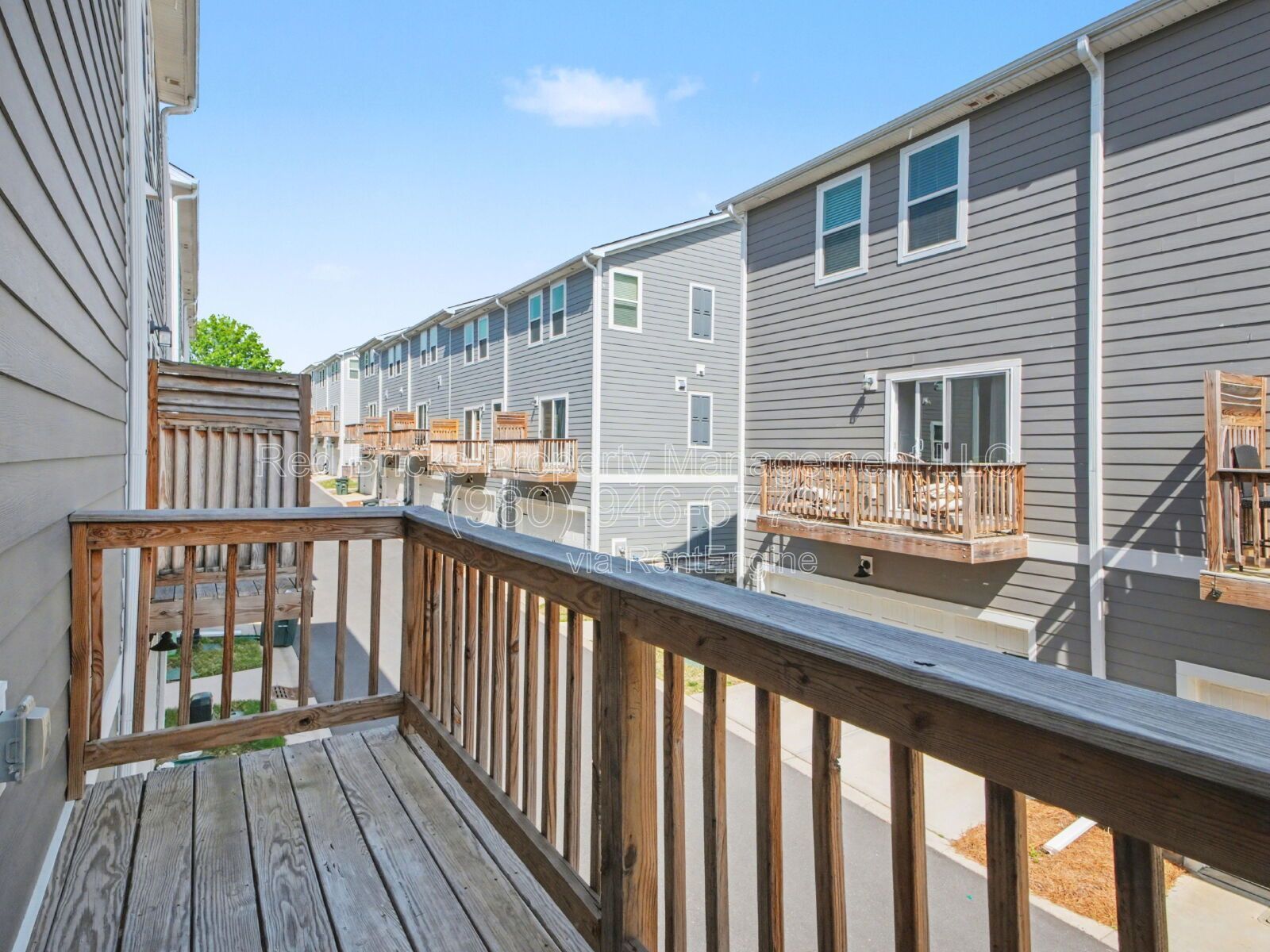 Modern 4BR City Park Townhome with Garage & Deck – Move-In Ready! property image