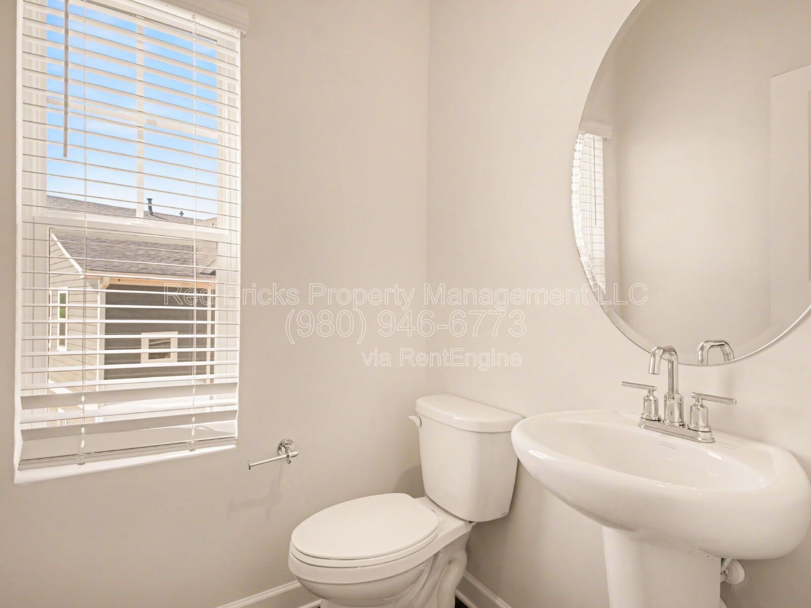 Modern 4BR City Park Townhome with Garage & Deck – Move-In Ready! property image