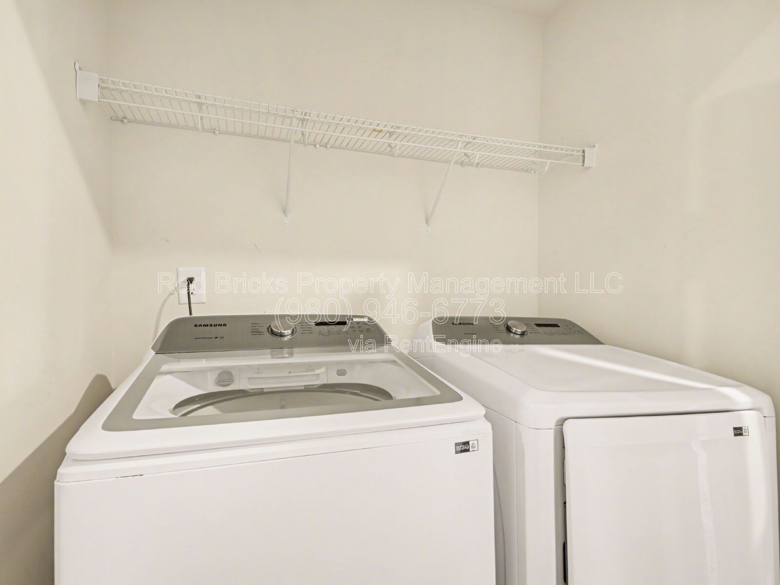 Modern 4BR City Park Townhome with Garage & Deck – Move-In Ready! property image