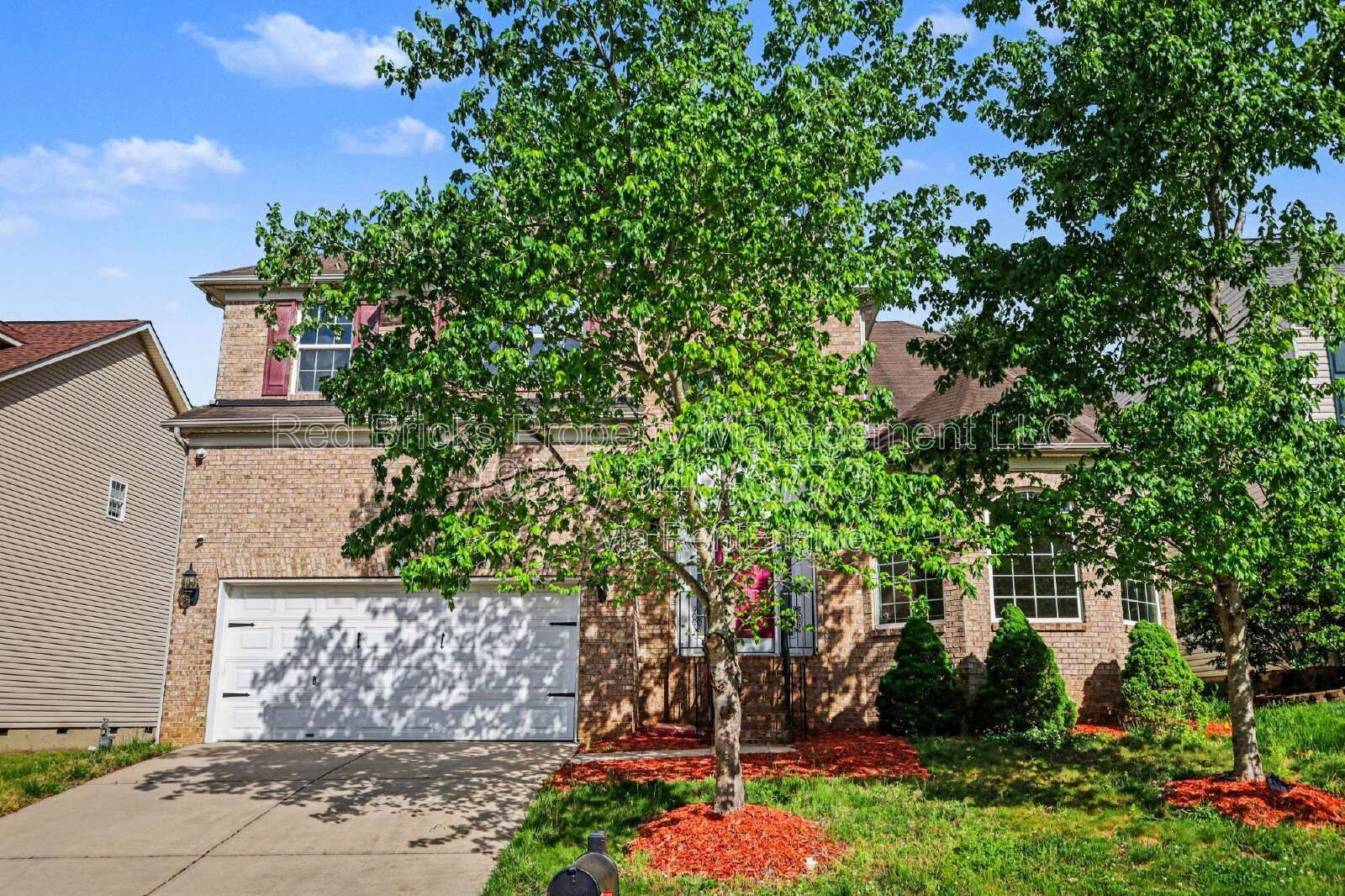 Spacious 5BR Highland Creek Home with Backyard Deck & Resort-Style Amenities – Available Now! property image