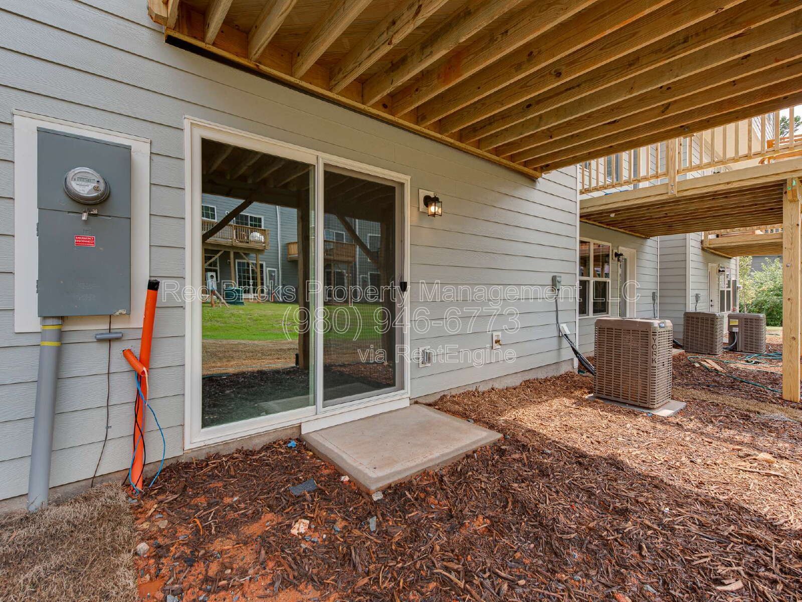 Spacious Townhome Just Minutes from Uptown! property image
