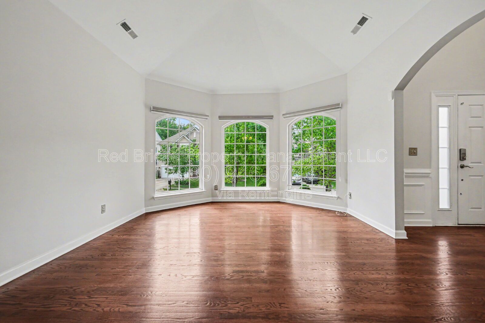 Spacious 5BR Highland Creek Home with Backyard Deck & Resort-Style Amenities – Available Now! property image