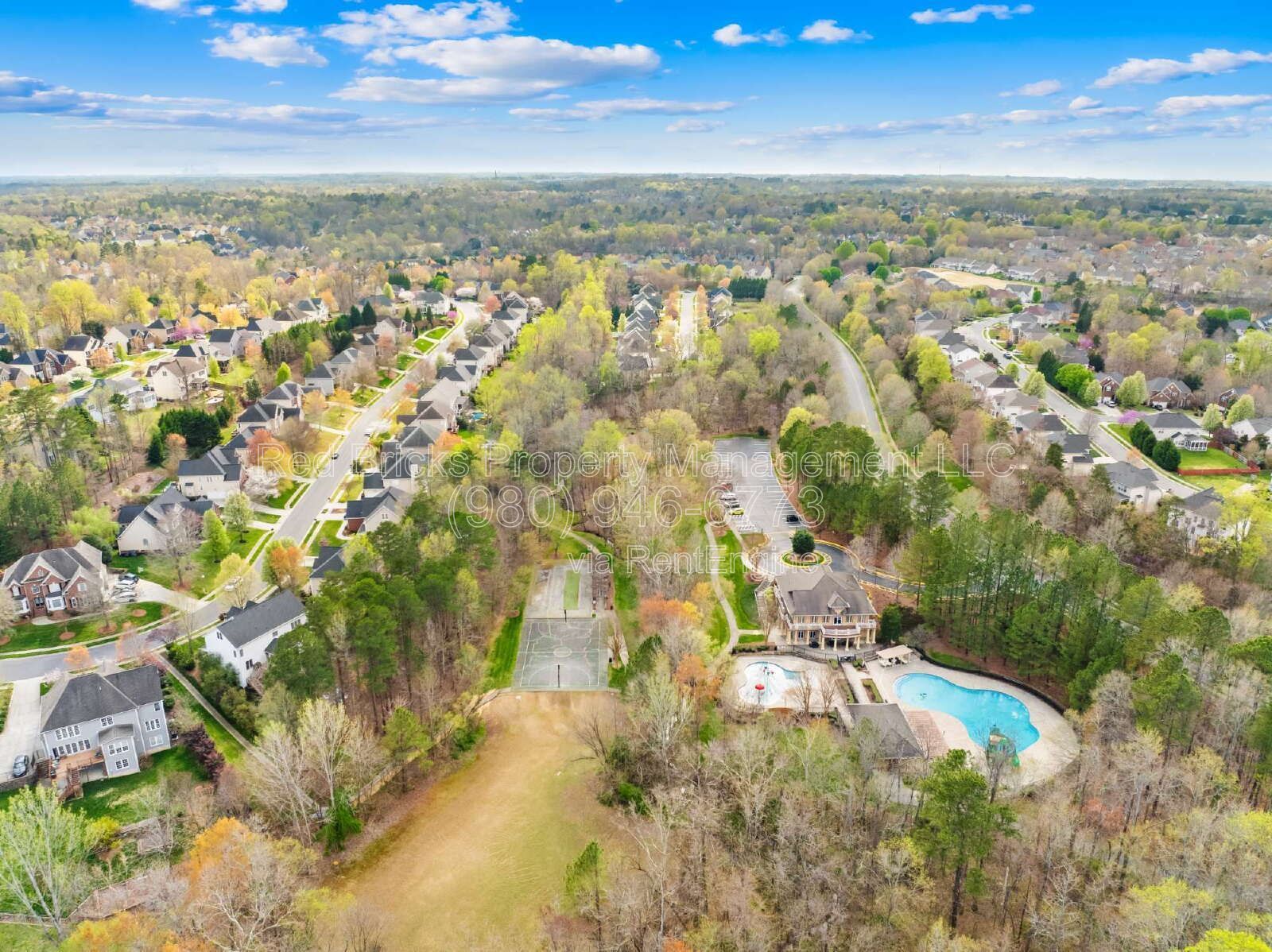 Spacious 5BR Highland Creek Home with Backyard Deck & Resort-Style Amenities – Available Now! property image