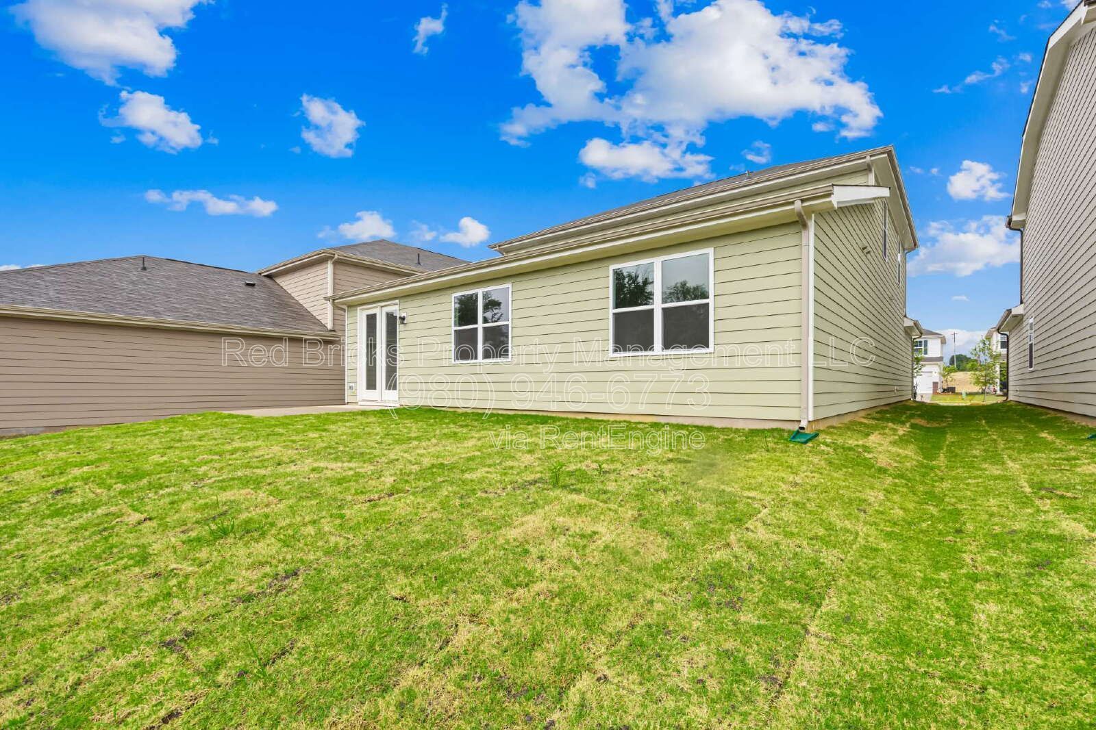 Spacious 5BR Home in Blue Sky Meadows – Available July 1st! property image