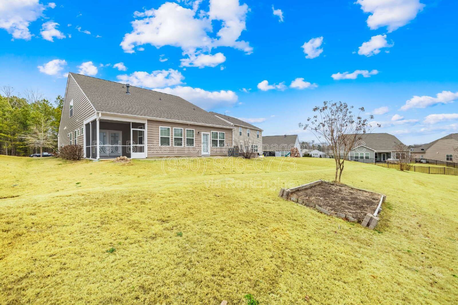 Spacious 4BR Cortona Home with Loft & Screened Porch – Available July 16! property image
